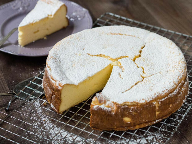 Przepis na wyśmienity sernik bez grama sera. To pyszna alternatywa dla tradycyjnego ciasta