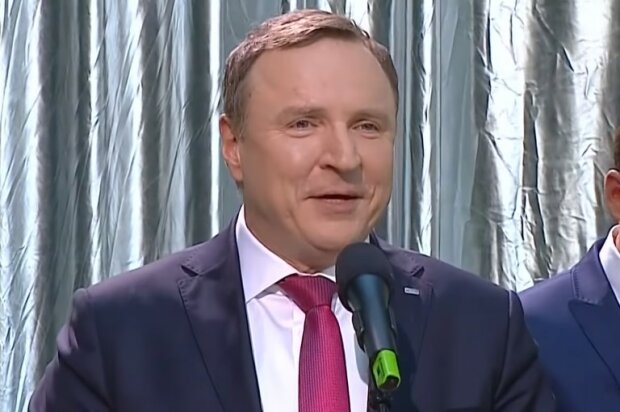 Potężna pensja prezesa TVP. Jacek Kurski sam ujawnił, ile zarabia się w Telewizji Polskiej, to niesamowicie wielkie pieniądze