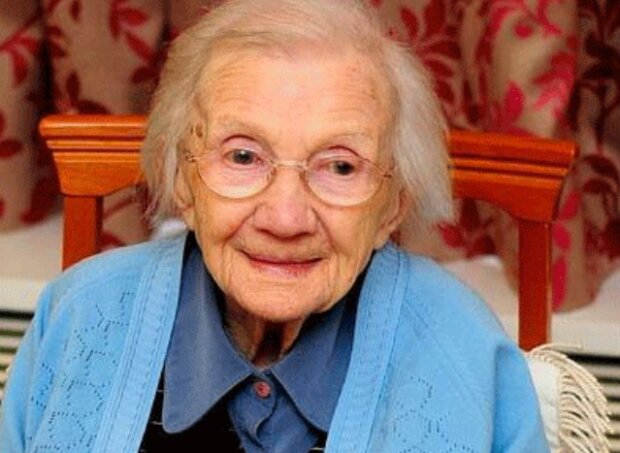 109-letnia staruszka zaskakuje swoim wyznaniem/screen YouTube