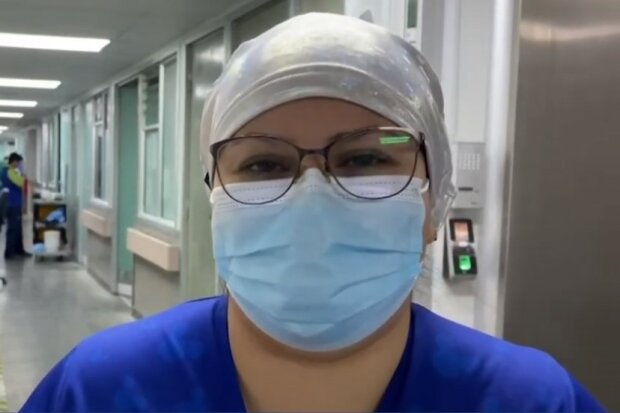 Pielęgniarka zasługuje na medal/screen YouTube @El Mundo