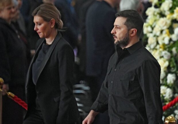 W czarnej sukience i bez obcasów. Olena Zełenska pożegnała się z pierwszym prezydentem Ukrainy