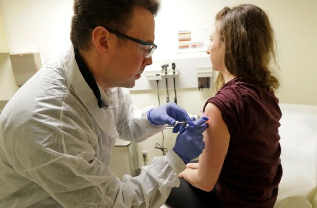 Szczepionka na koronawirusa przechodzi pierwsze testy kliniczne!