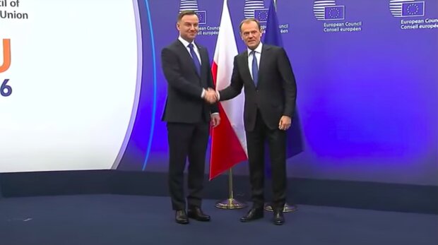Prezydent Andrzej Duda i Donald Tusk / YouTube:  KarasekUS